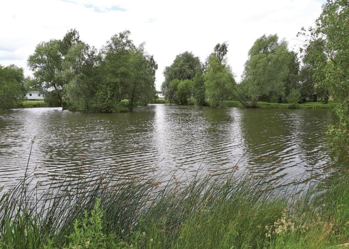 Barlings Country Park Hotell Langworth Eksteriør bilde